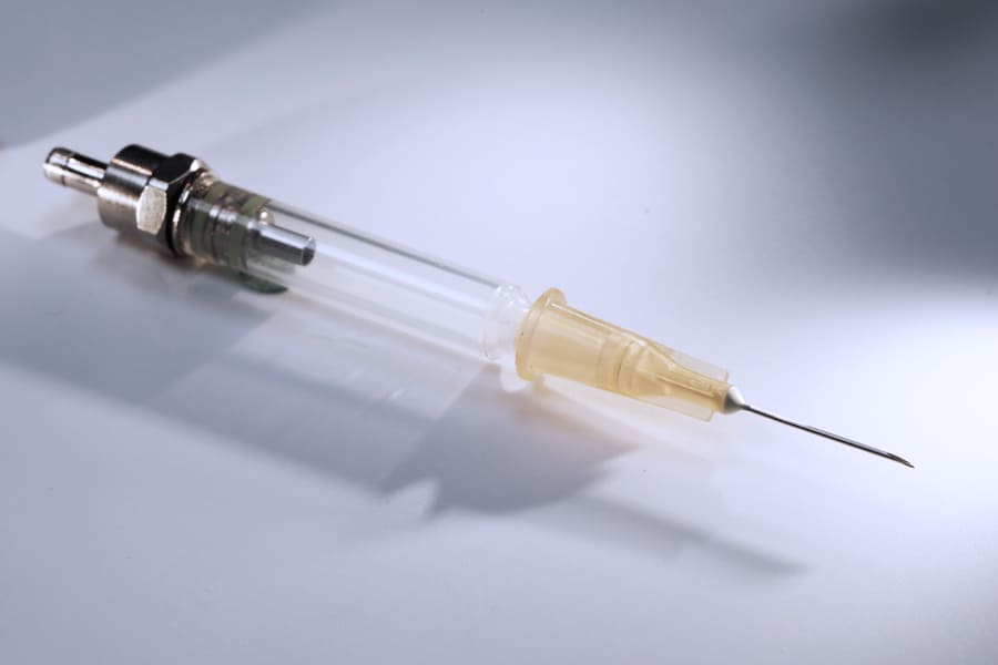 Fiber optic needle probes