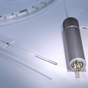 Sondes à fibre optique pour émission radiale