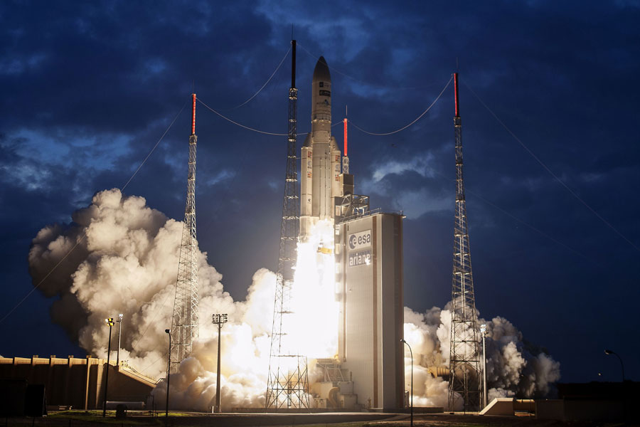 Vérification de l'intégrité des lignes opto-pyro dans les lanceurs et les satellites